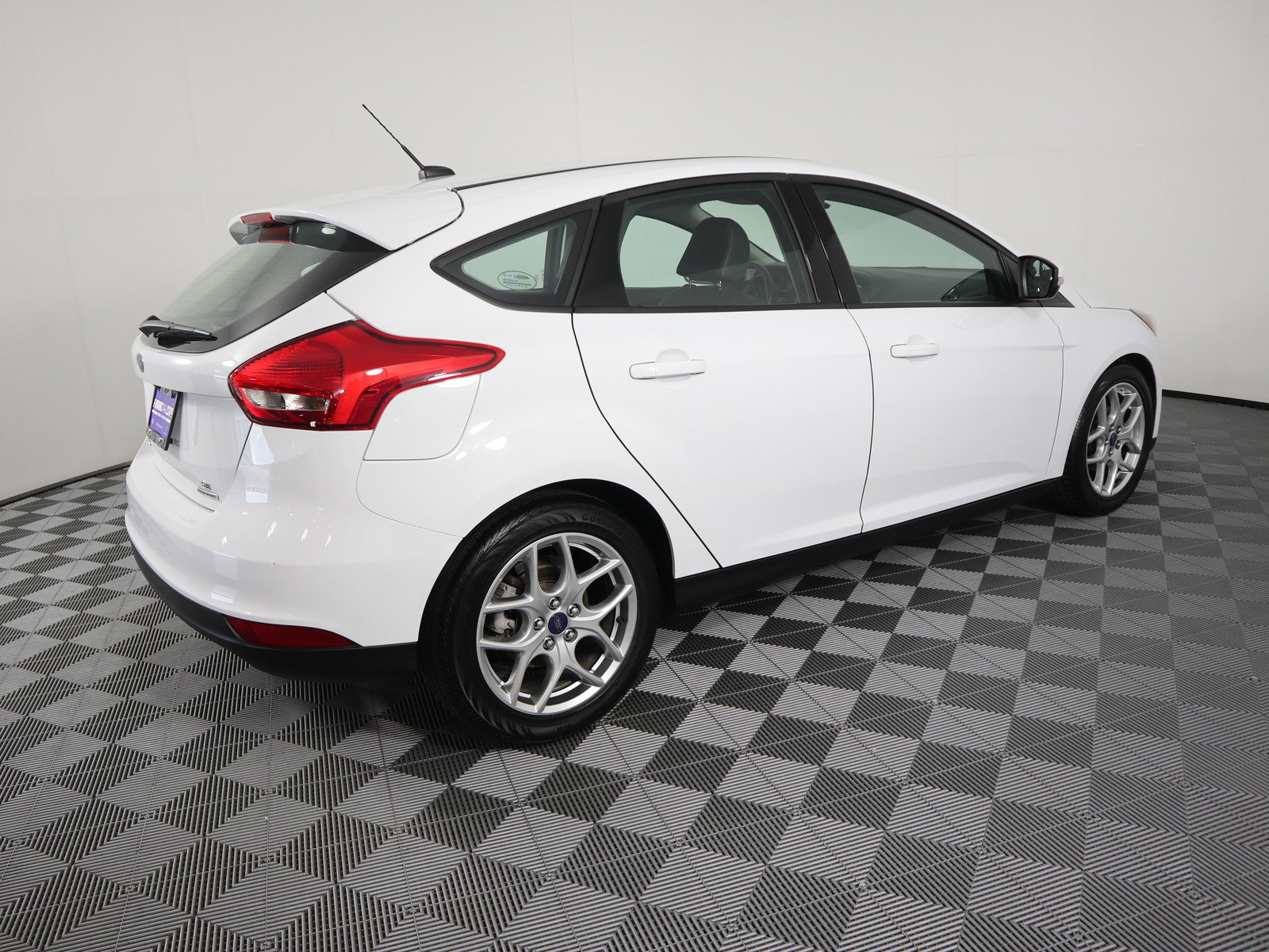 Pre-Owned 2015 Ford Focus 5dr HB SE 4dr Car In Savoy #M3807 | Drive217