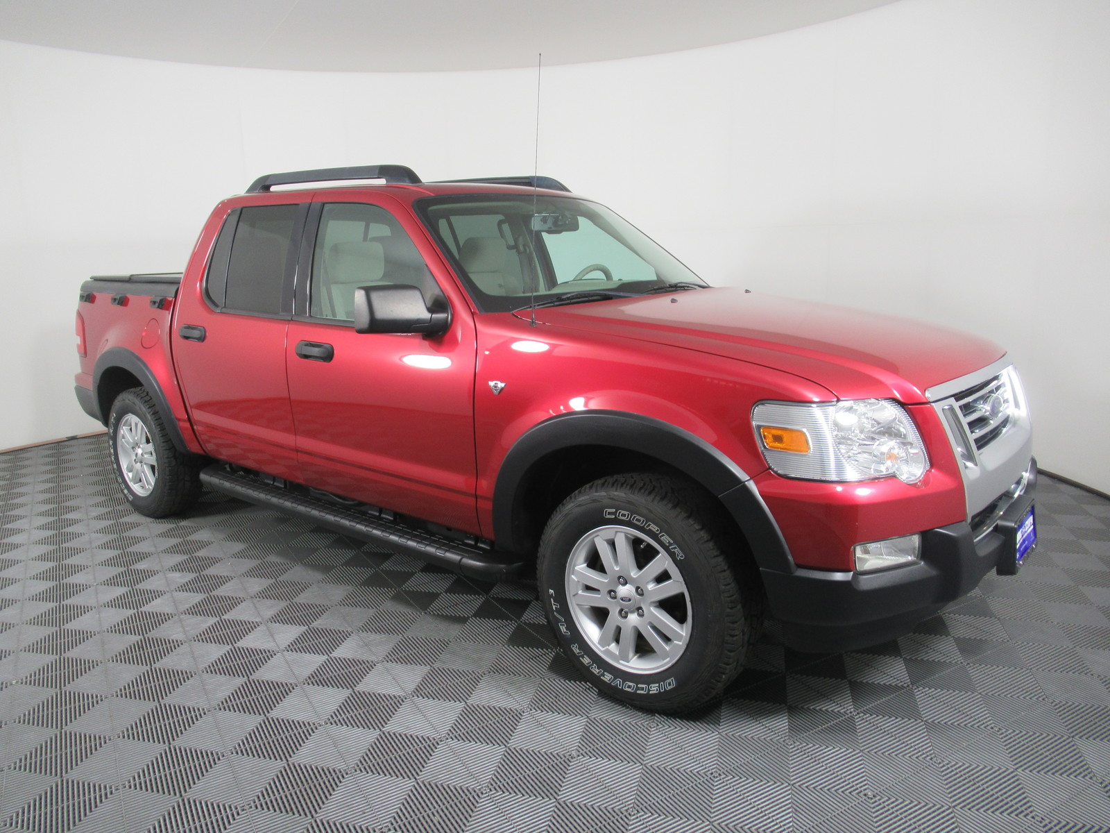 Pre Owned 2007 Ford Explorer Sport Trac 4wd 4dr V8 Xlt Sport Utility