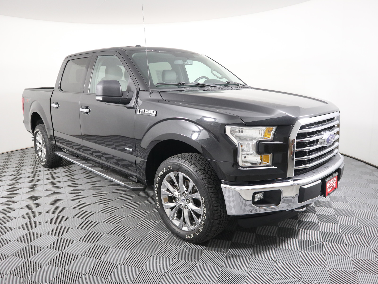 Pre-Owned 2015 Ford F-150 4WD SuperCrew 145 XLT Crew Cab Pickup in