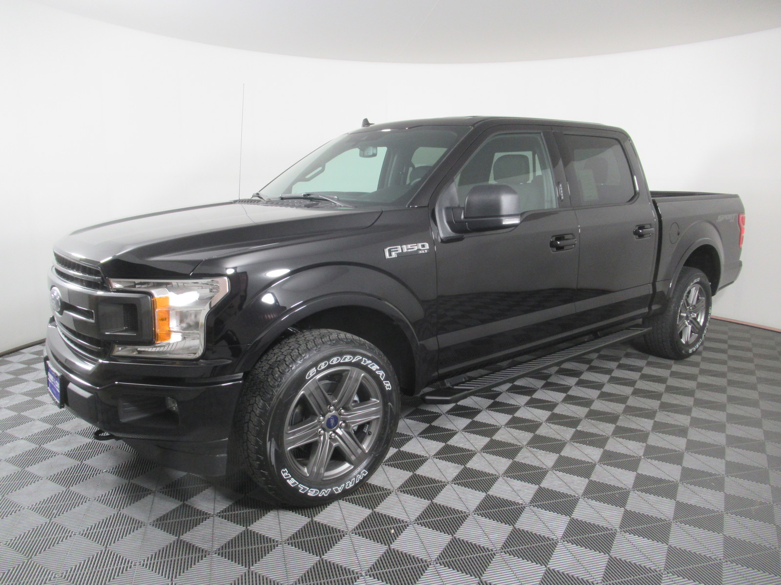 New 2020 Ford F-150 XLT 4WD SuperCrew 5.5' Box Crew Cab Pickup in Savoy ...