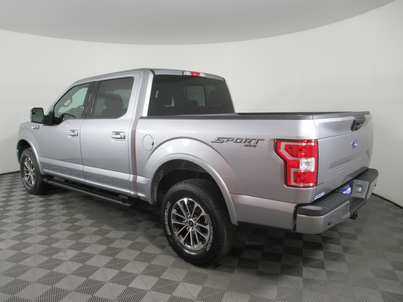 New 2020 Ford F-150 XLT 4WD SuperCrew 5.5' Box Crew Cab Pickup in Savoy ...