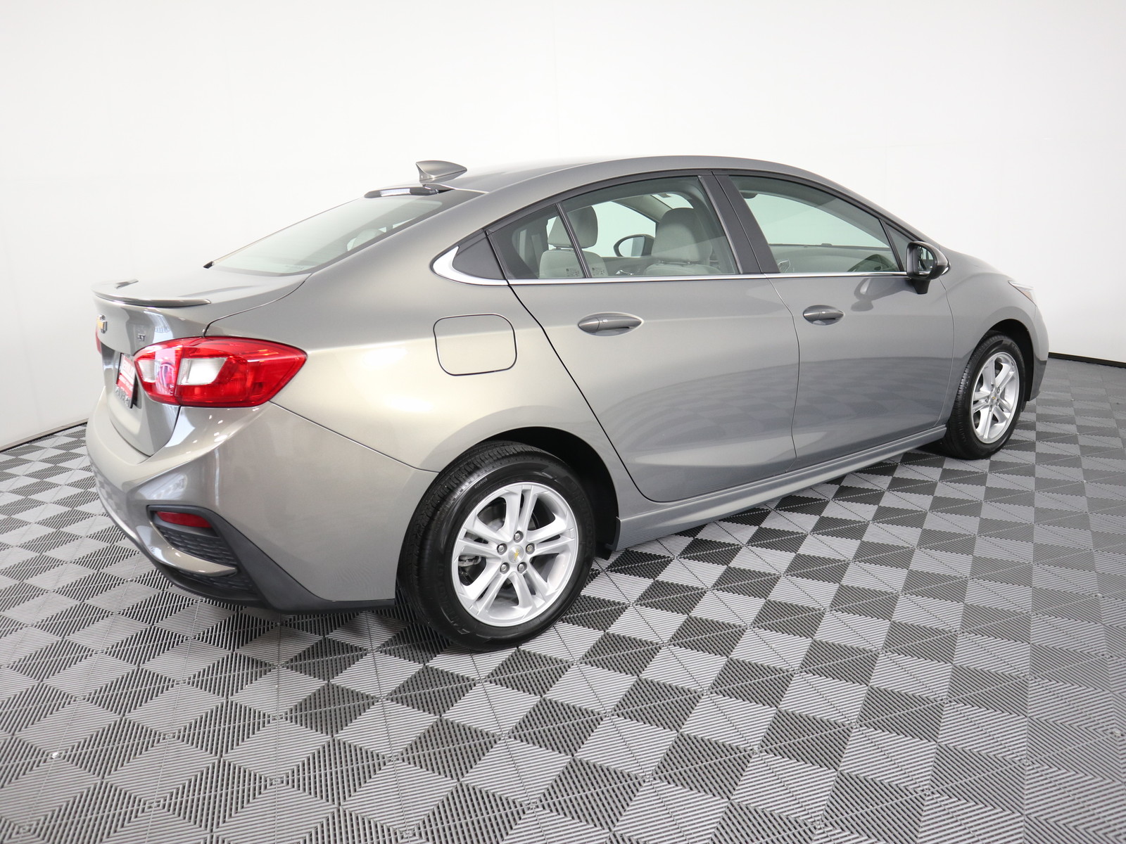 Chevrolet cruze 4dr nb