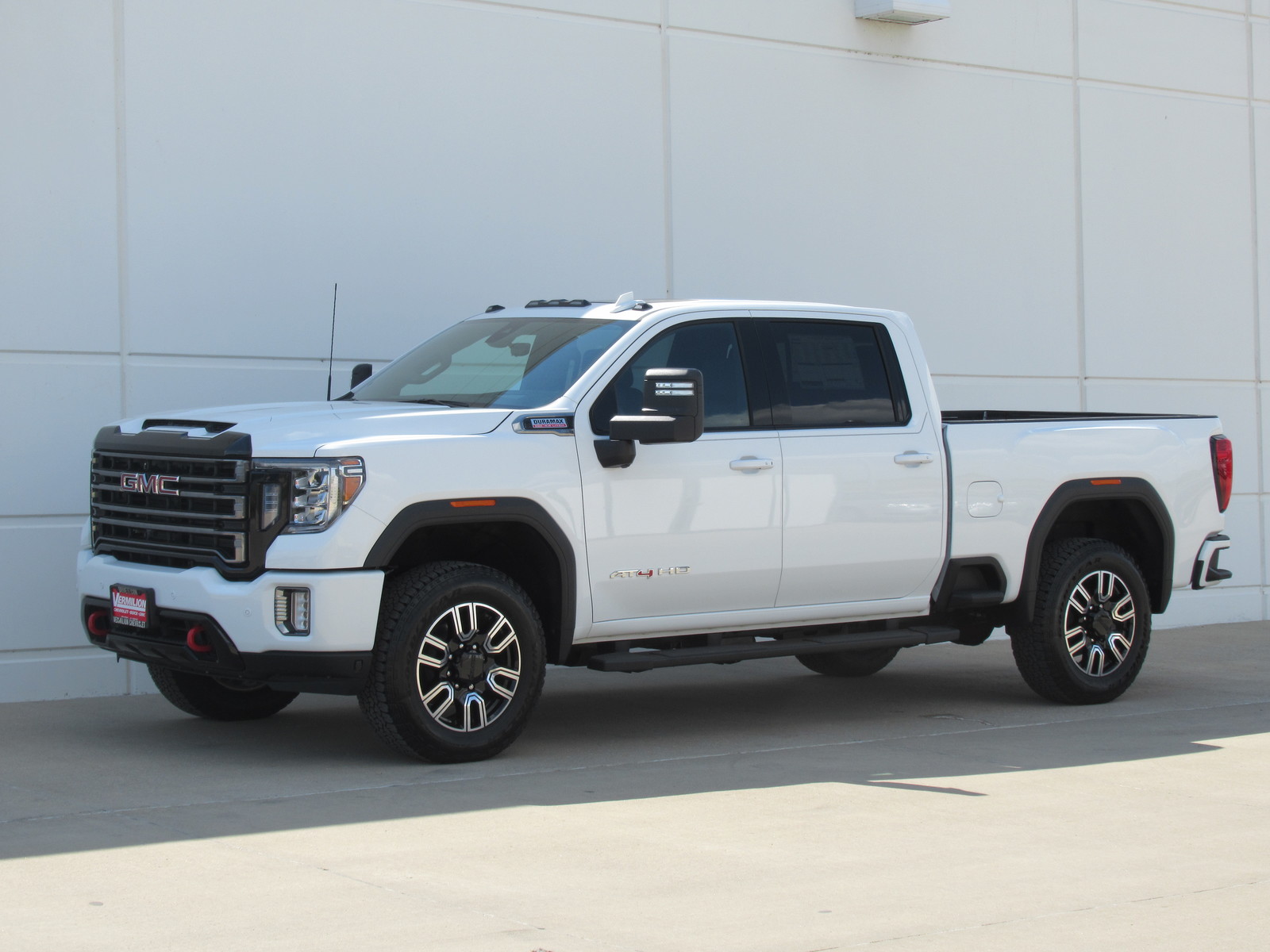 New 2020 GMC Sierra 2500HD 4WD Crew Cab 159 AT4 Crew Cab Pickup in ...