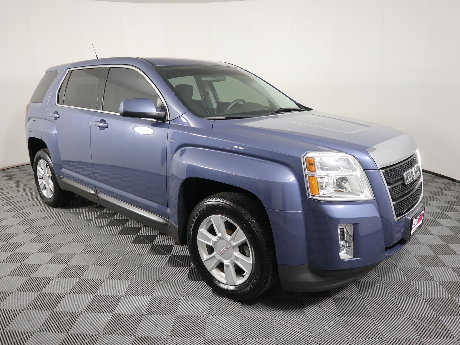 PreOwned 2011 GMC Terrain FWD 4dr SLE1 Sport Utility in Savoy 