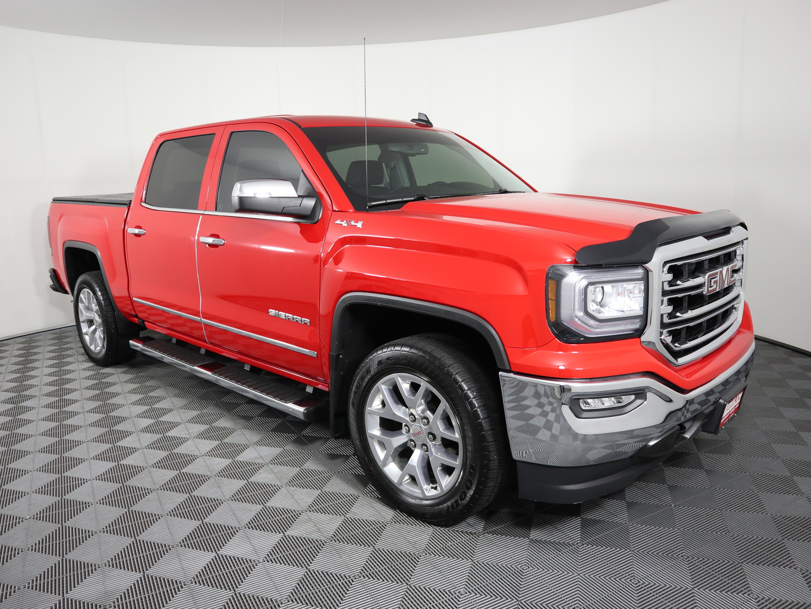 Pre Owned 2018 Gmc Sierra 1500 4wd Crew Cab 1435 Slt Crew Cab Pickup