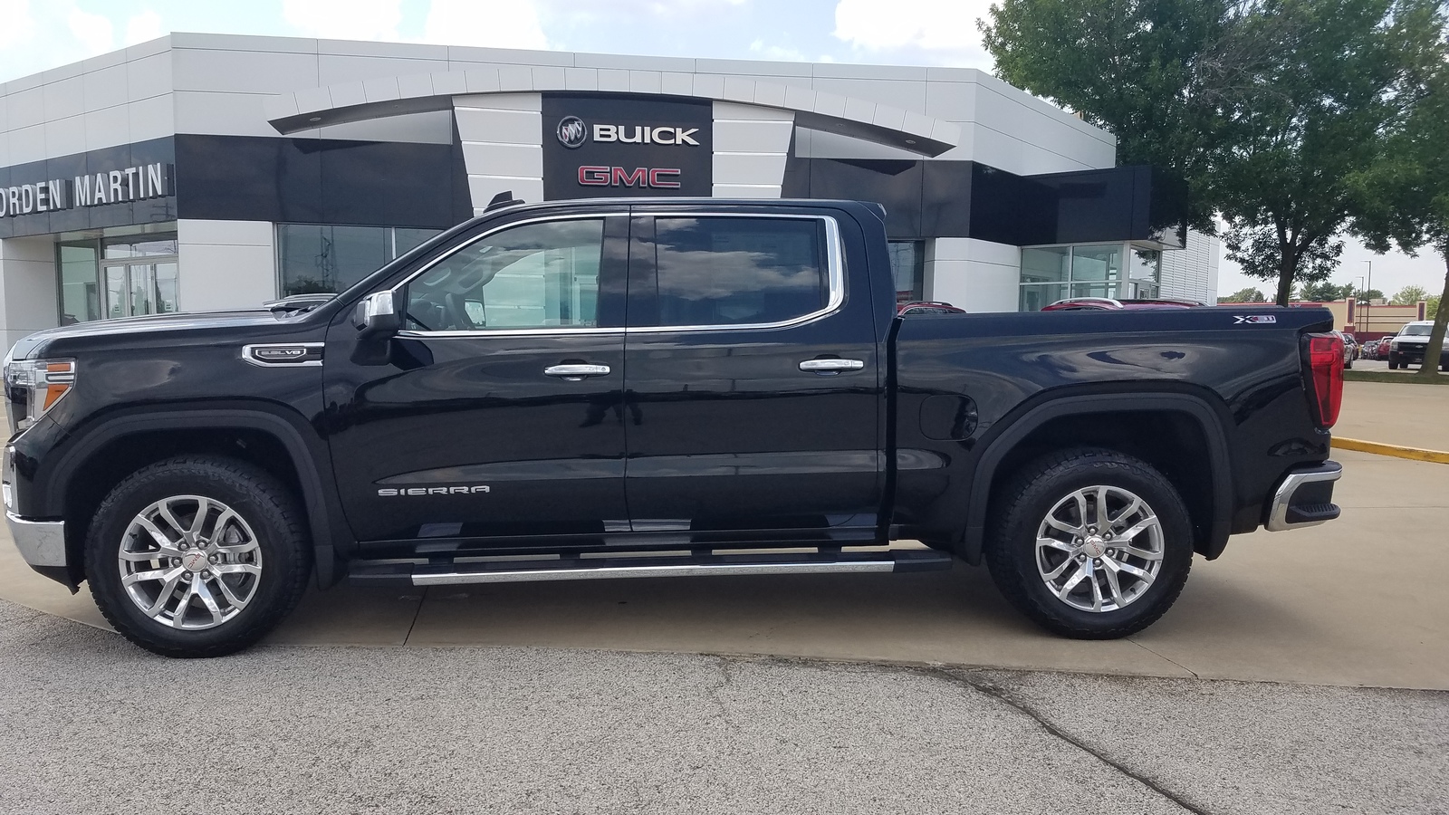 New 2020 GMC Sierra 1500 4WD Crew Cab 147 SLT Crew Cab Pickup in Savoy ...