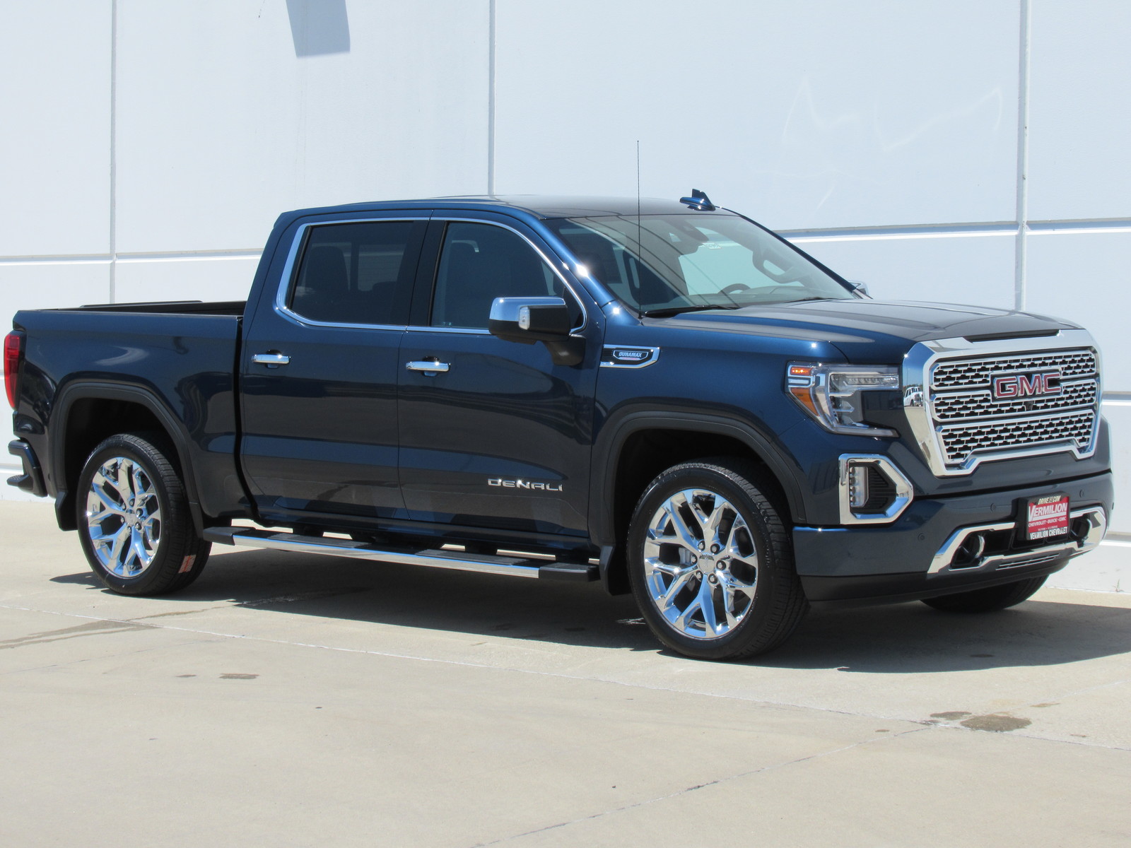 New 2020 GMC Sierra 1500 4WD Crew Cab 147 Denali Crew Cab Pickup in ...