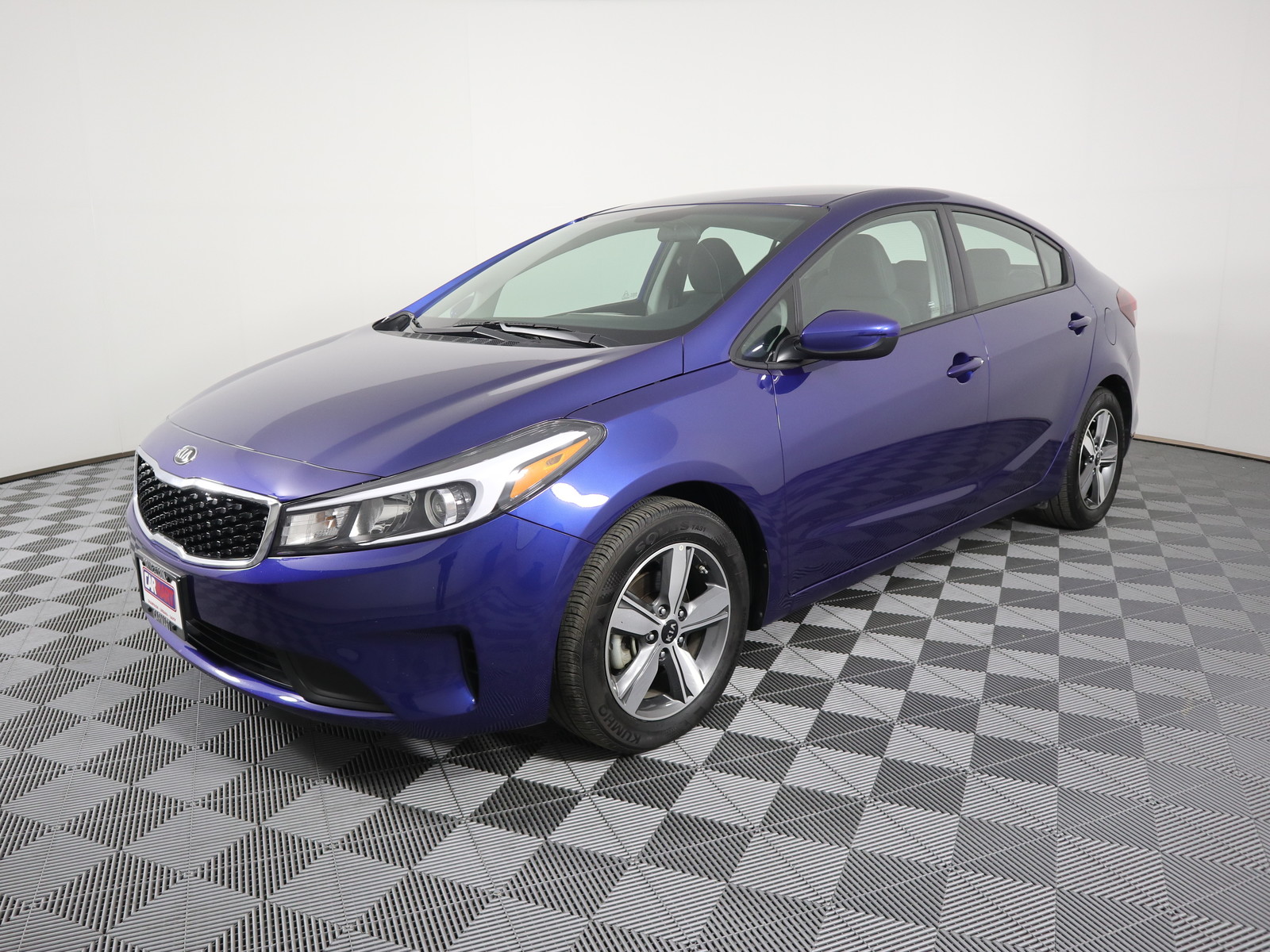 Pre-Owned 2018 Kia Forte LX Auto 4dr Car in Savoy #T01055 | Drive217