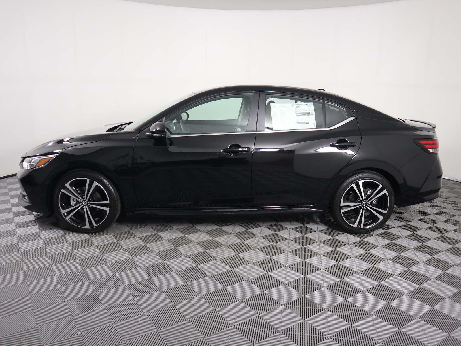 New 2020 Nissan Sentra SR CVT 4dr Car in Savoy #N20169 | Drive217