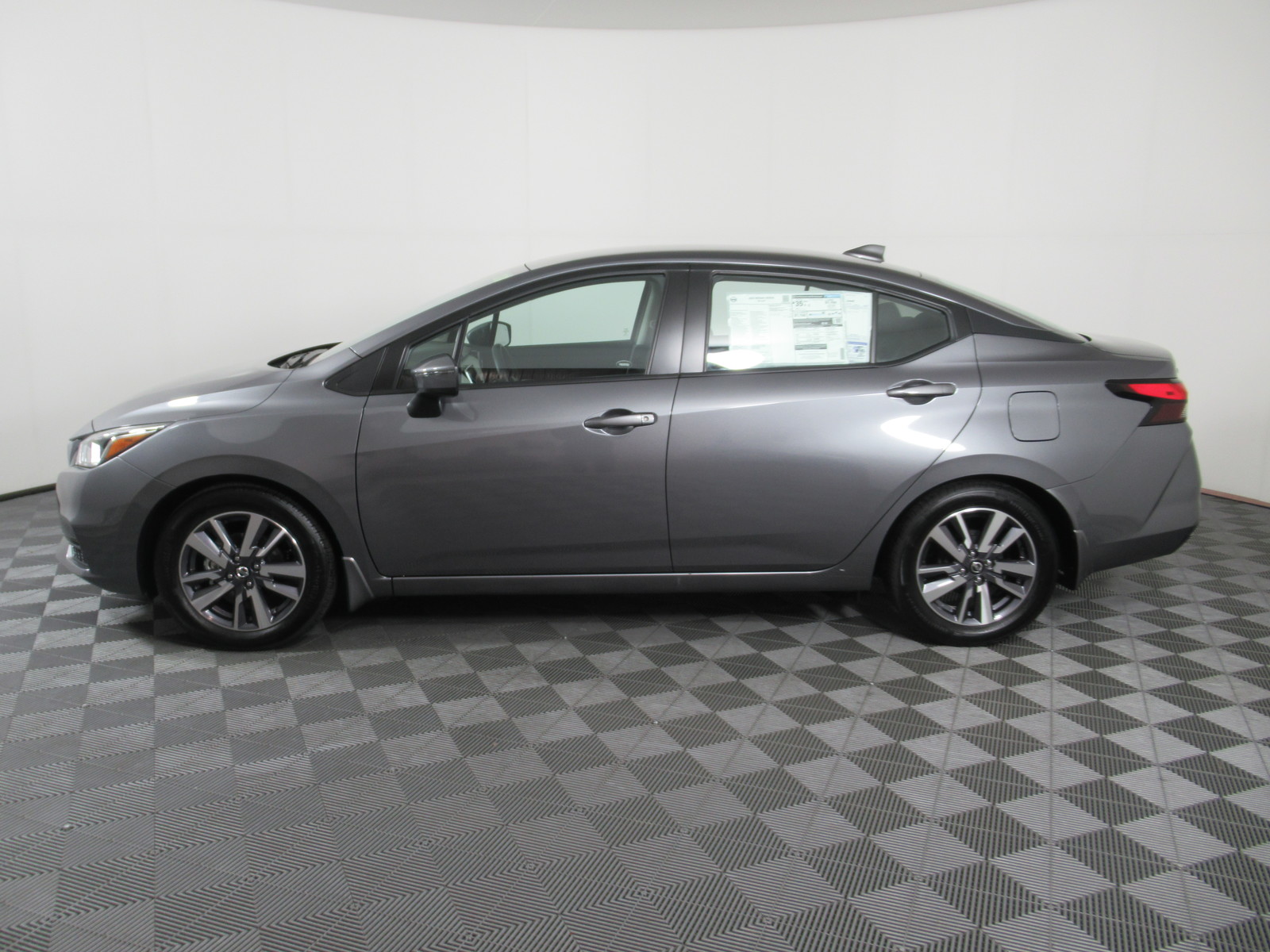 New 2020 Nissan Versa SV CVT 4dr Car in Savoy #N20008 | Drive217