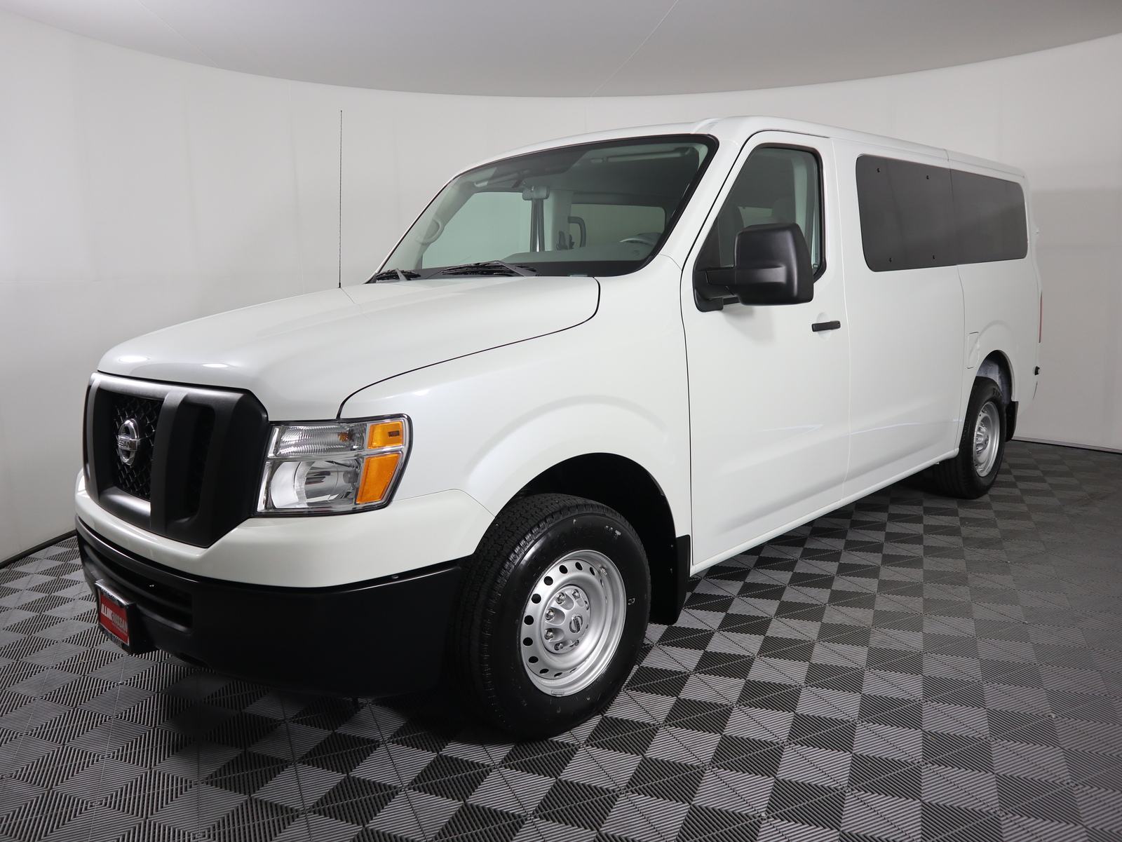 Pre-Owned 2020 Nissan NV Passenger NV3500 HD S V6 Full-size Passenger ...