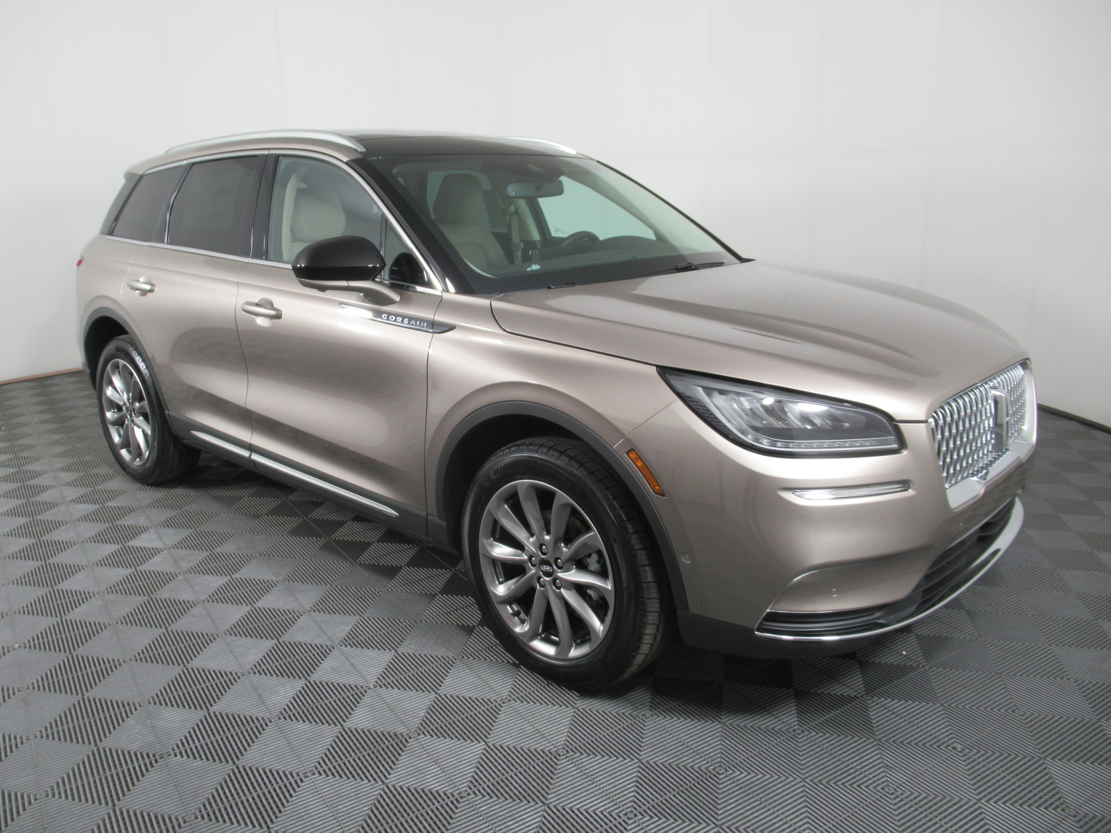 new-2020-lincoln-corsair-standard-fwd-sport-utility-in-savoy-l20026