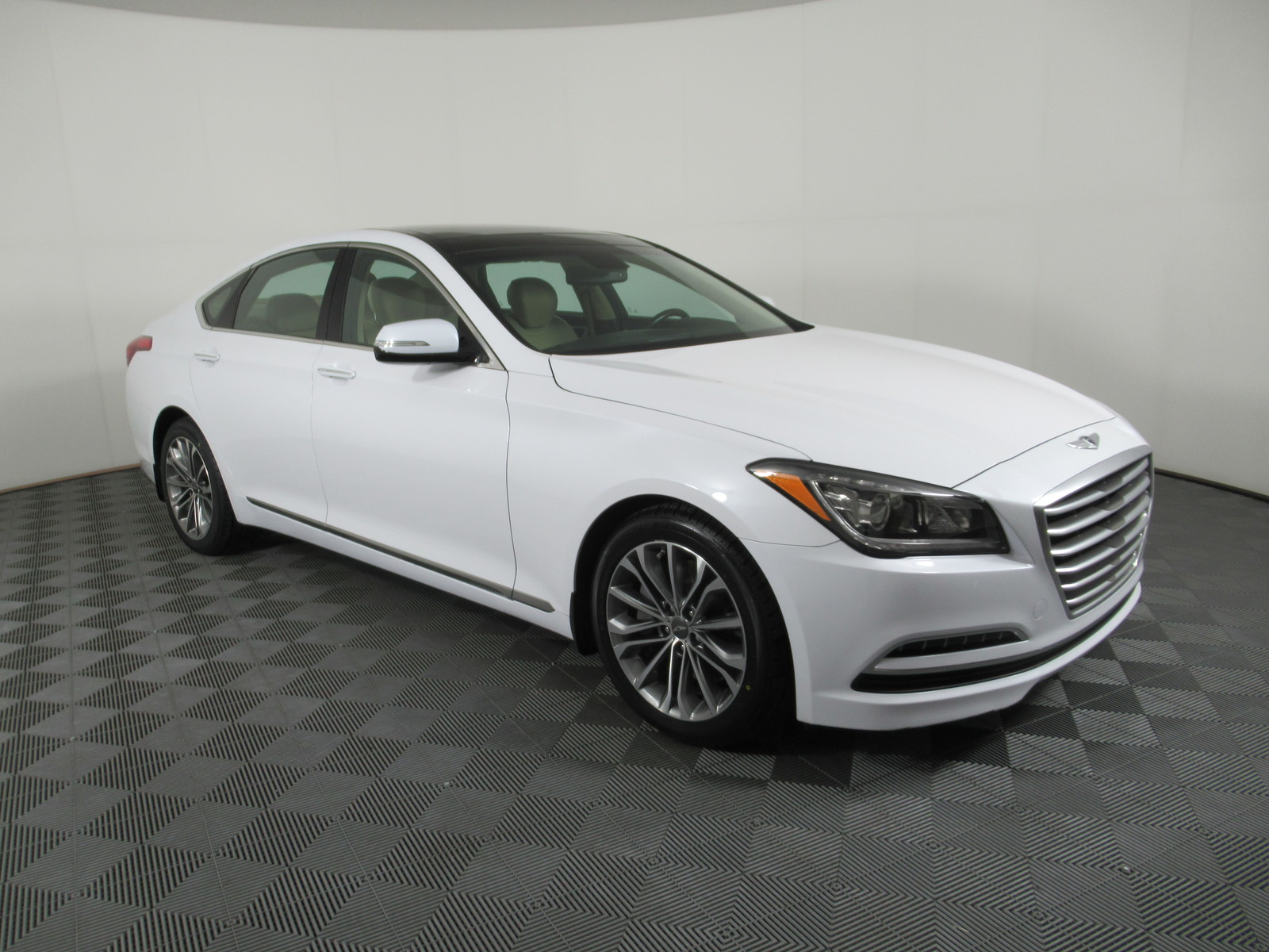 Pre-Owned 2015 Hyundai Genesis 4dr Sdn V6 3.8L RWD 4dr Car in Savoy # ...